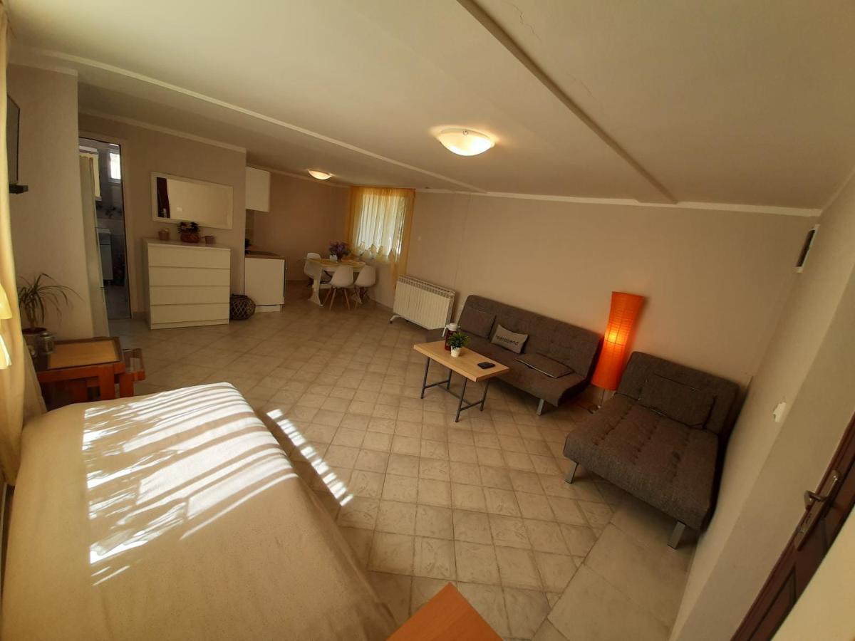 Apartman Cherry Gradac Valjevo Extérieur photo